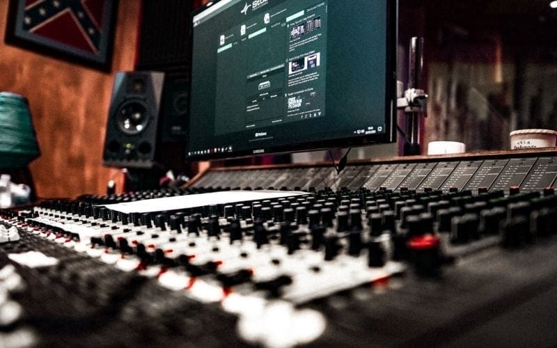 Perfecting Your Sound with Reverb: Mixing Tips Like a Pro